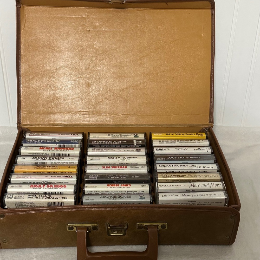 Savoy Vintage Country Music Cassette Tape Lot Brown Good Johnny Cash Haggard